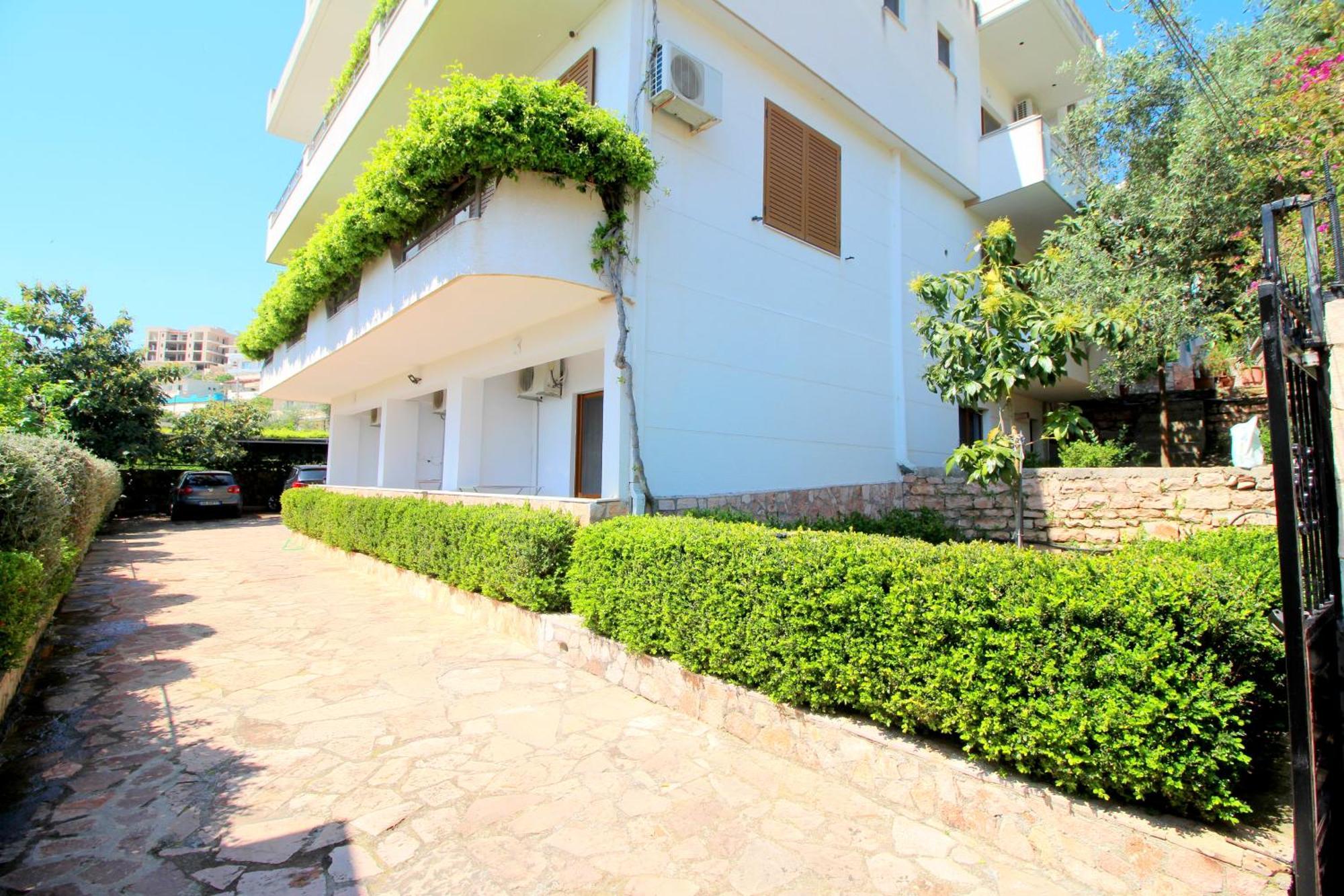 Garden Home Sarandë Buitenkant foto